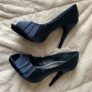 5/25 Lulu Townsend Heels